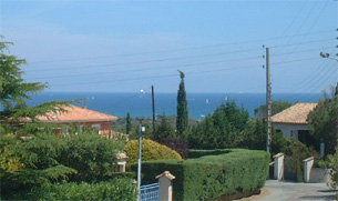 petitevuemerdubalcon.jpg